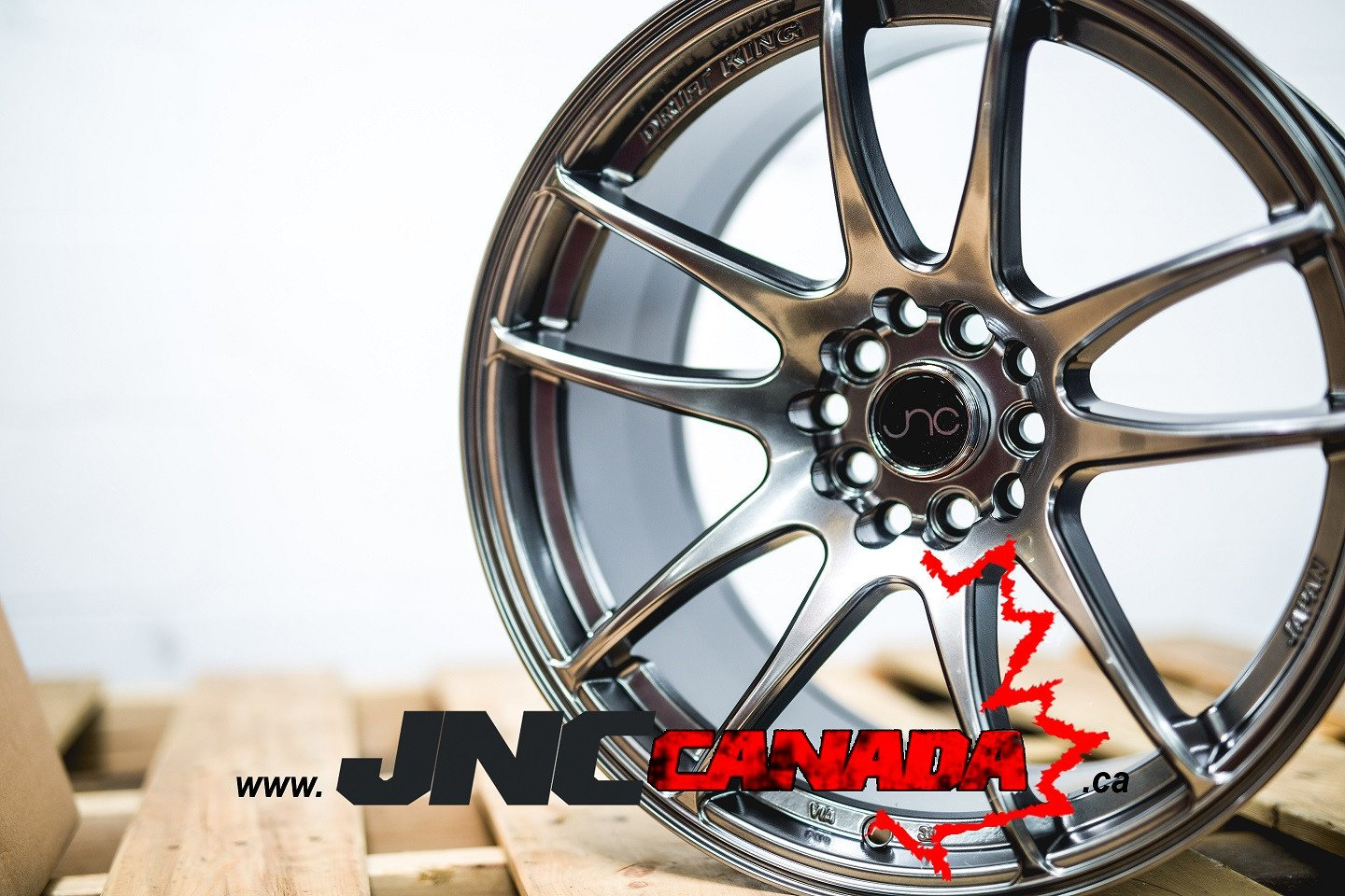 JNC 030 - Hyper Black